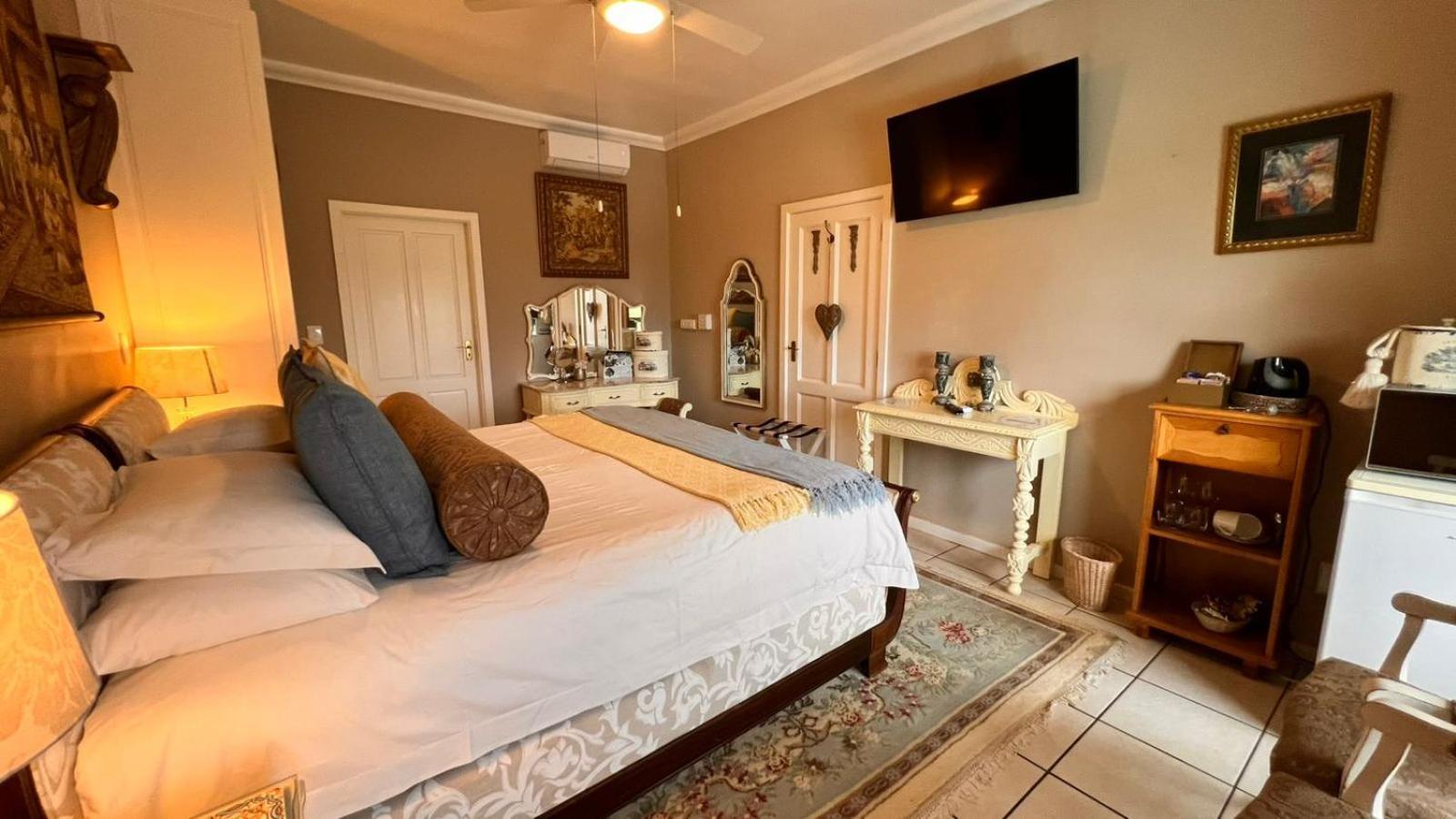 Amber Guest Lodge Knysna Exteriör bild
